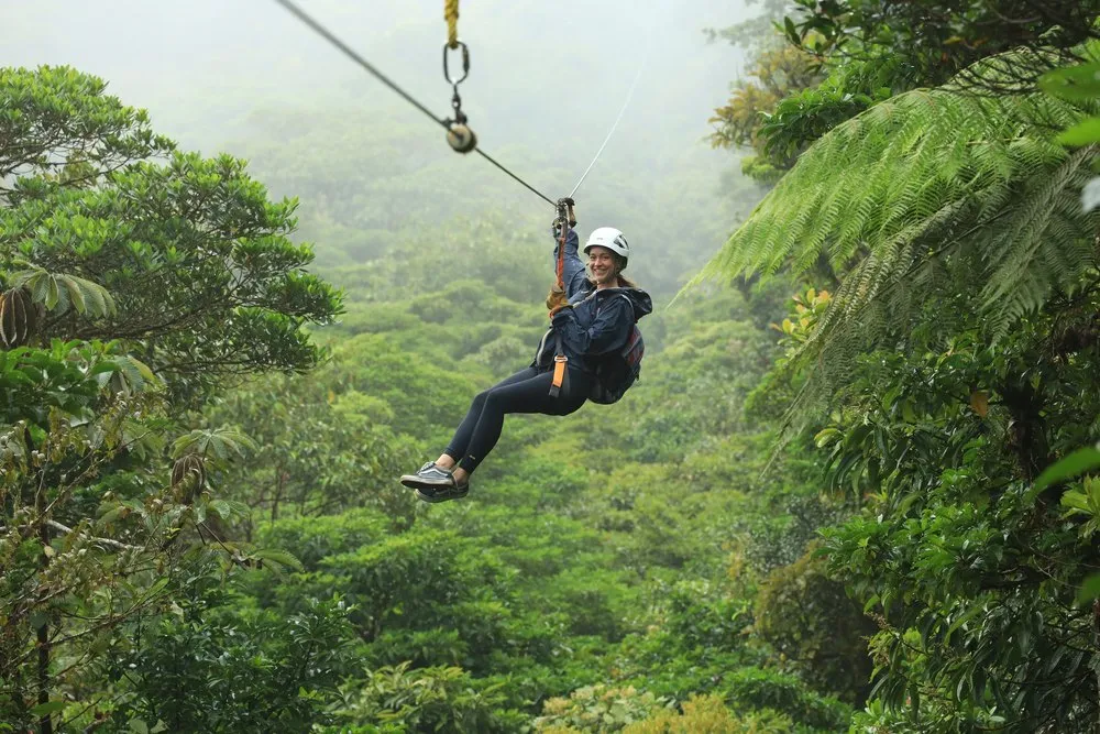 Aventura — Costa Rica
